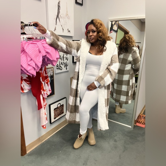 Puddle Rain Chelsea Boots - Picture 2 of 2